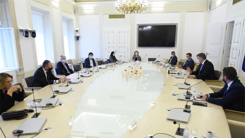 Sindikati i Vlada u razgovorima o boljem Zakonu o radu, radu nedjeljom i daljnjem rastu minimalne plaće